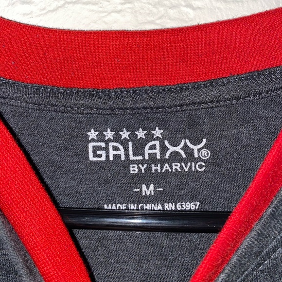 Solid Men Tee - Picture 2 of 3